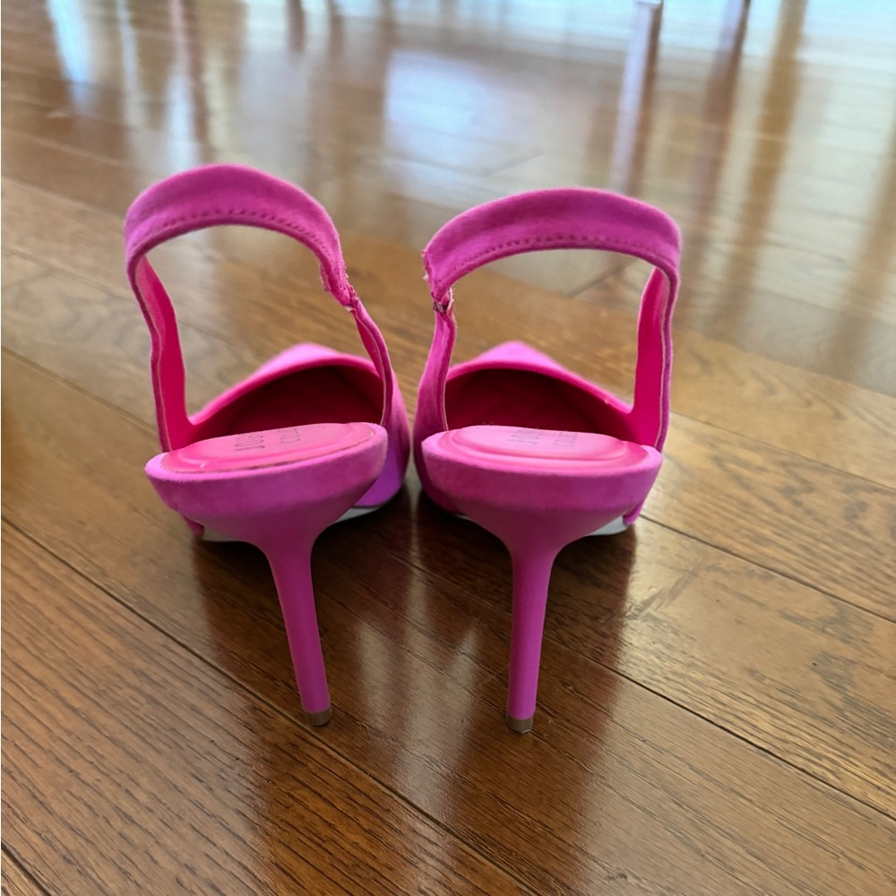 Journee Collection Elenney Fuchsia Strappy Slingback Heels size 8 - Picture 4 of 7